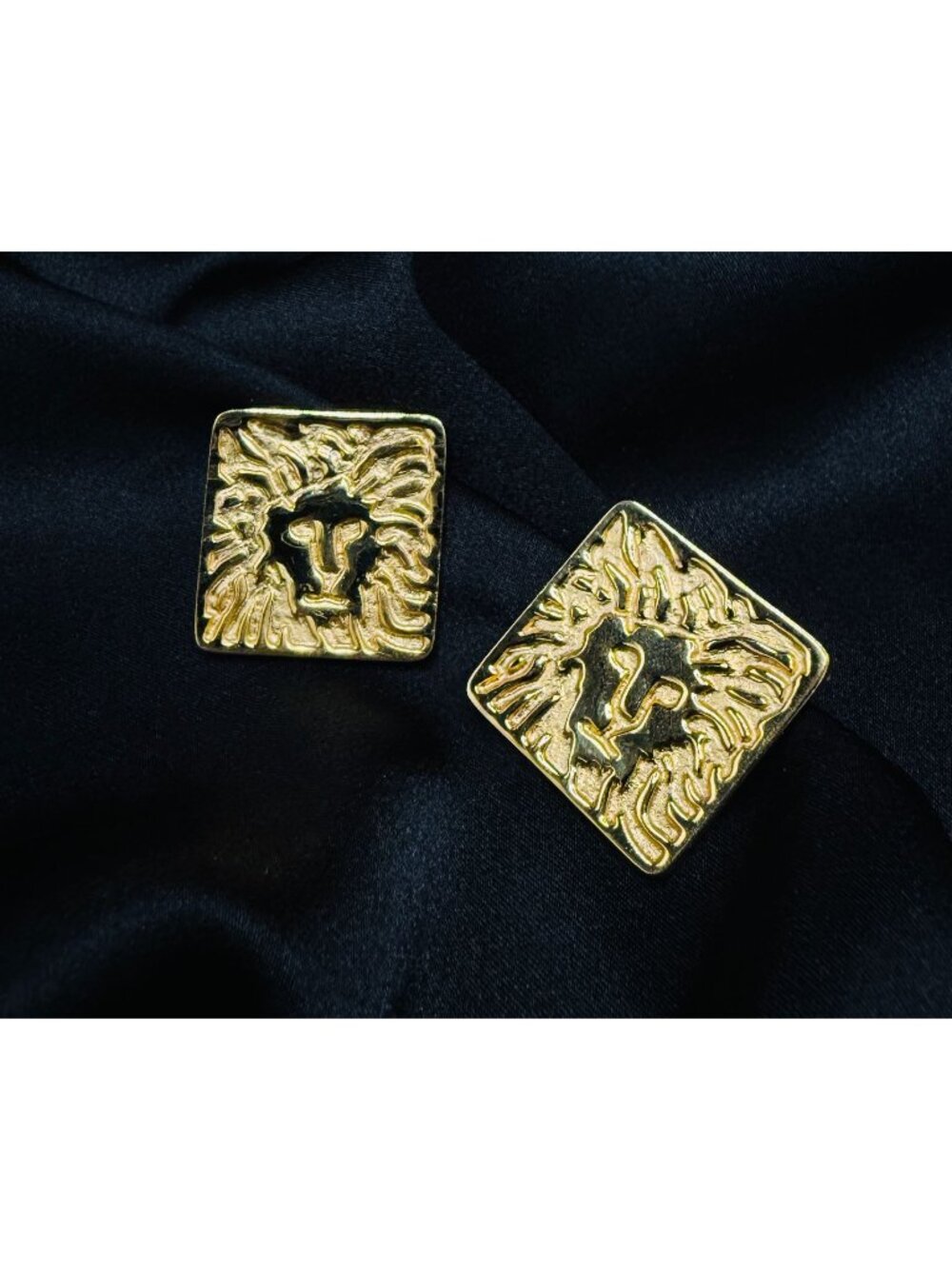 Vintage 1990s Anna Klein Lion Head Gold-Tone Square